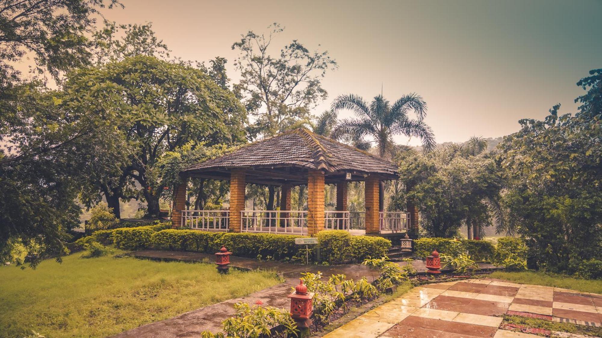 Whispering Peepul Resort Badlapur Exterior foto