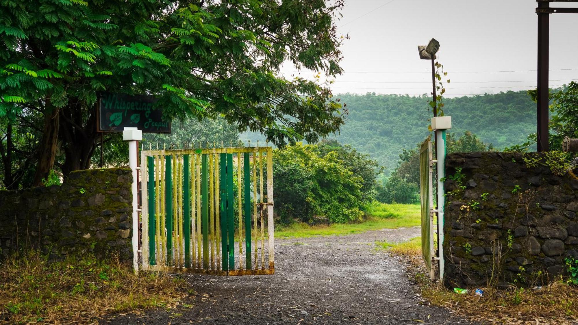 Whispering Peepul Resort Badlapur Exterior foto