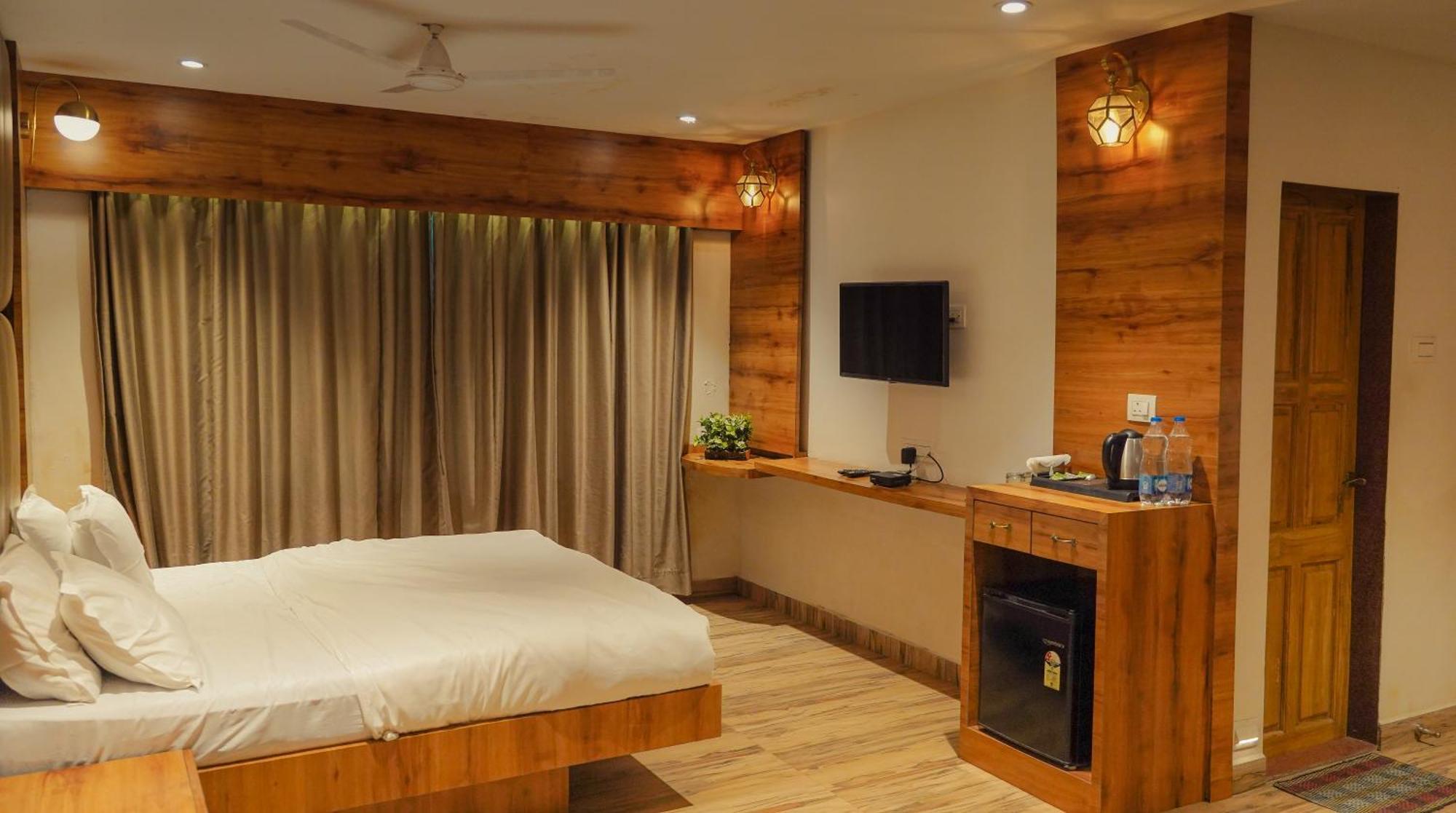 Whispering Peepul Resort Badlapur Exterior foto