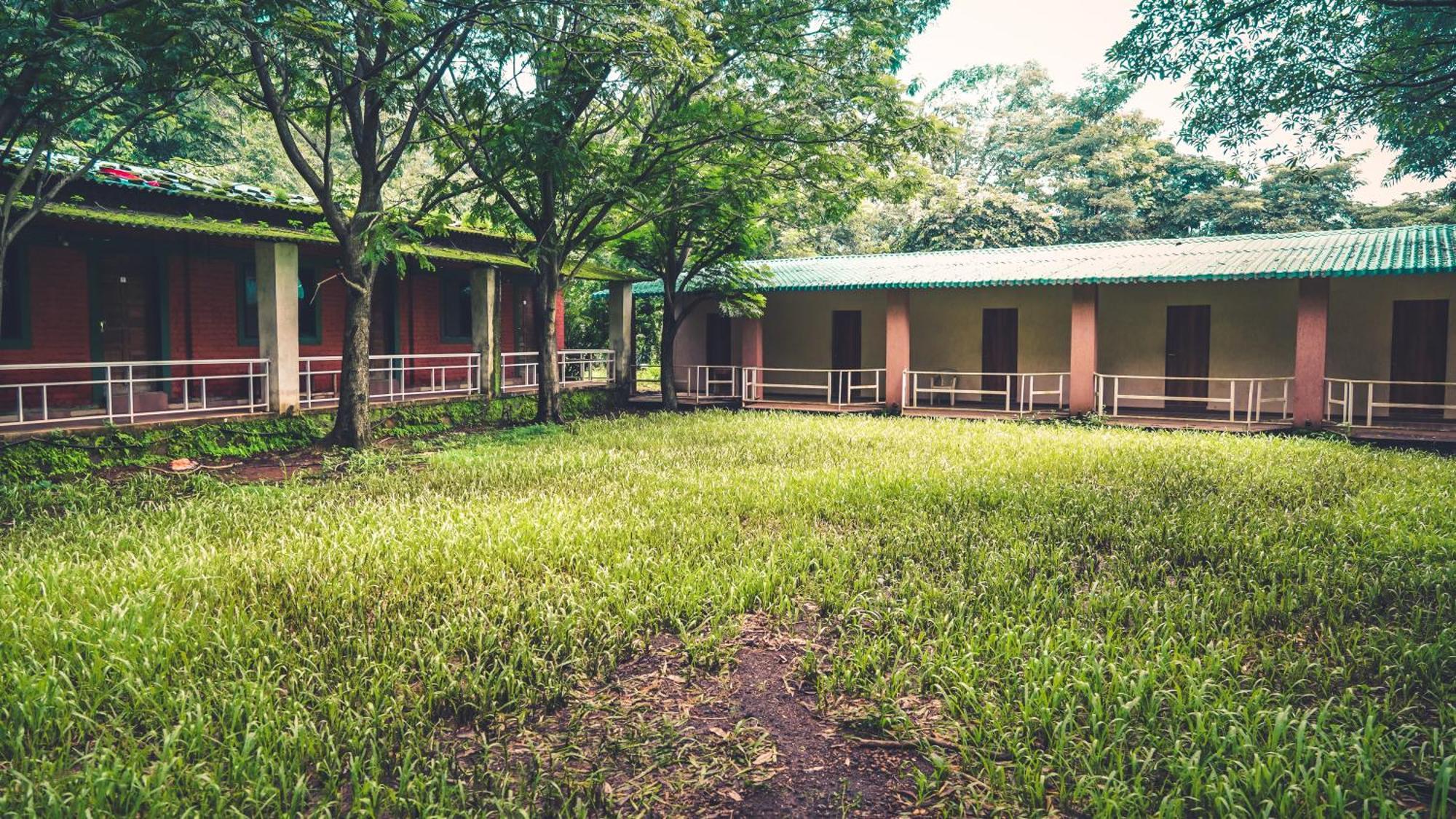 Whispering Peepul Resort Badlapur Exterior foto