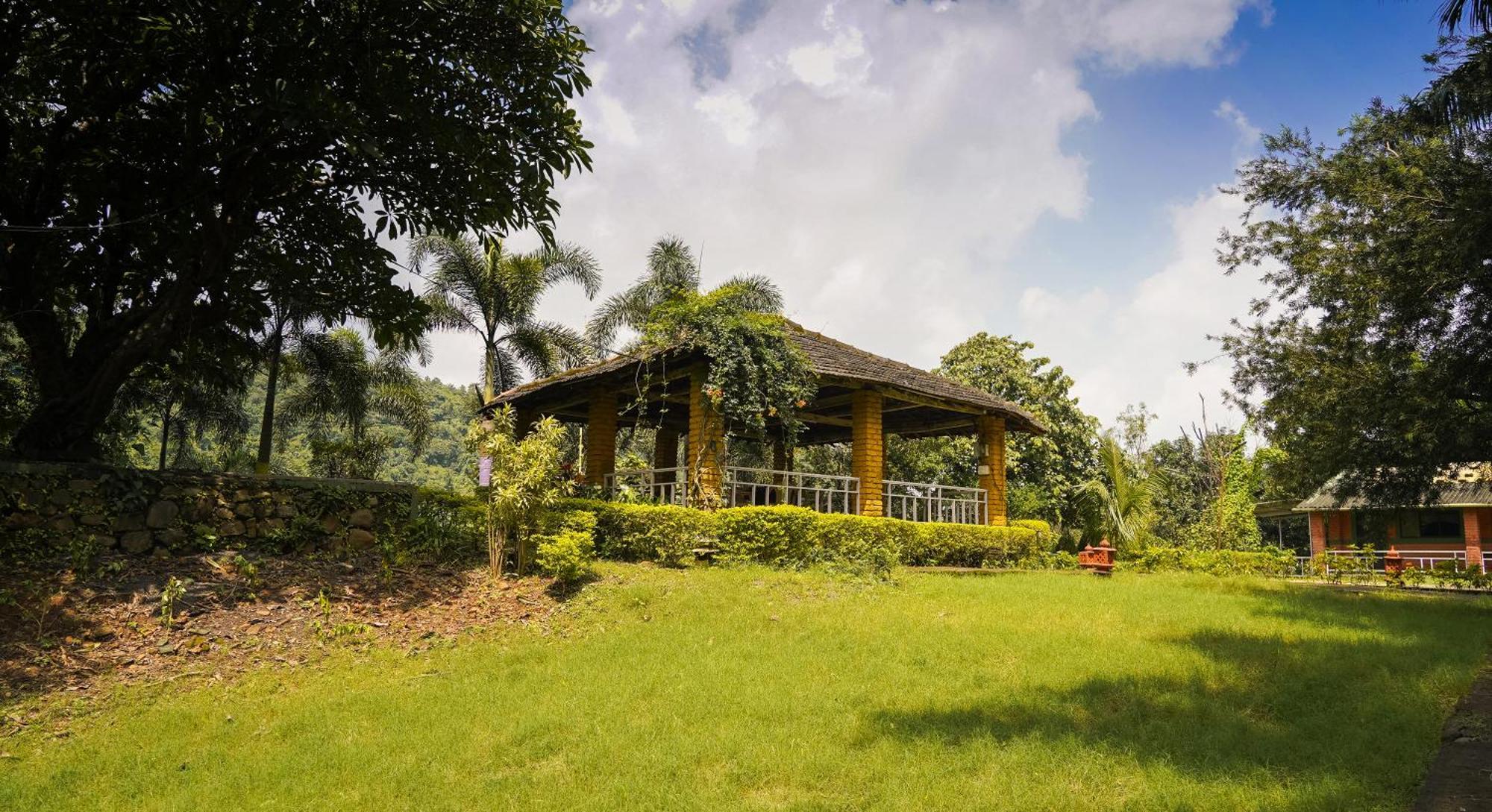 Whispering Peepul Resort Badlapur Exterior foto
