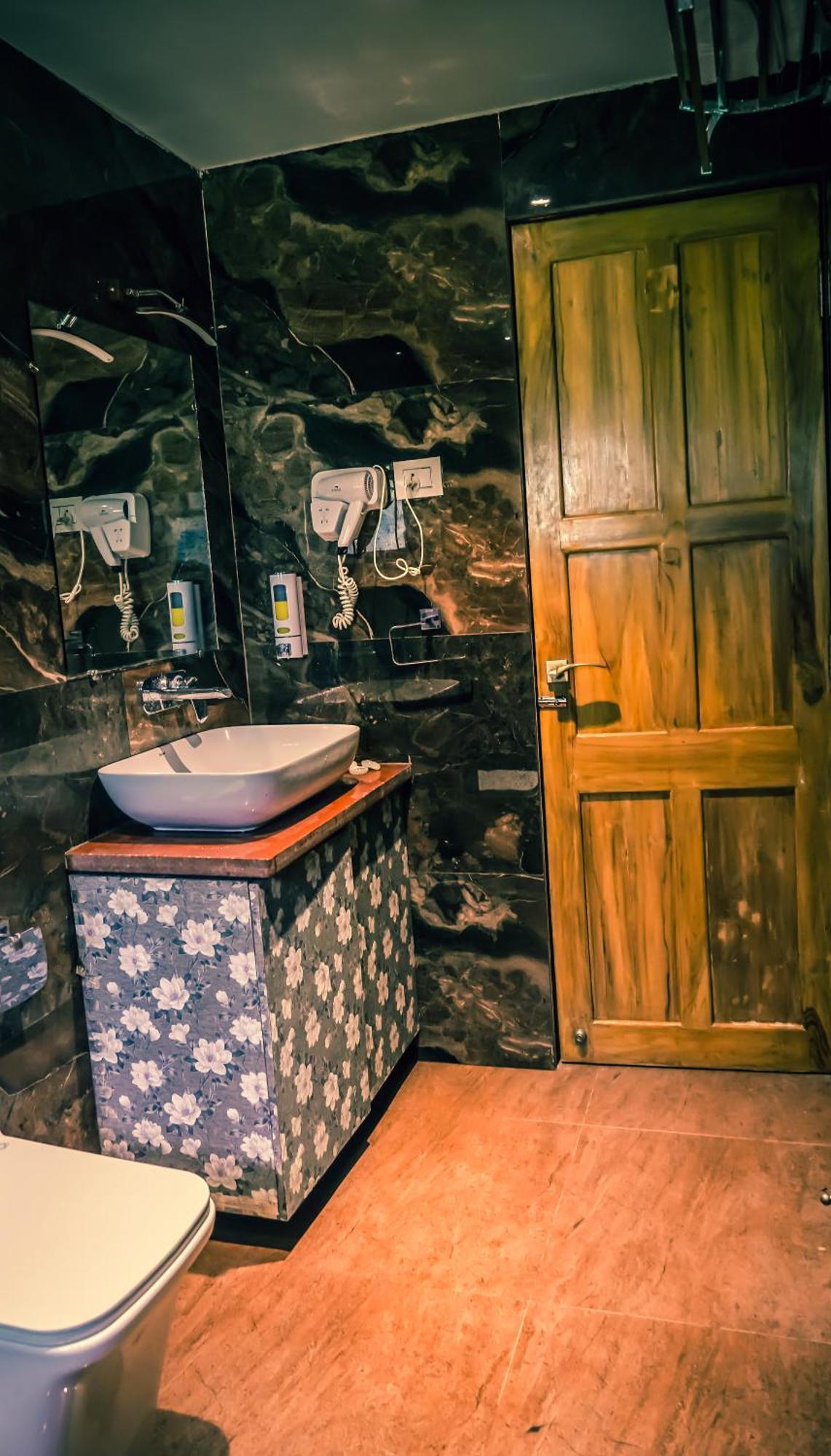 Whispering Peepul Resort Badlapur Exterior foto